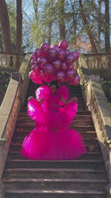 Load and play video in Gallery viewer, Fuchsia skirt set