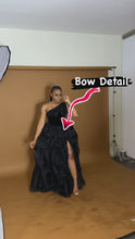 Load and play video in Gallery viewer, Lace Velvet Skirt Set