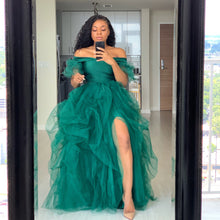 Load image into Gallery viewer, Custom made Emerald tulle sleeve skirt set