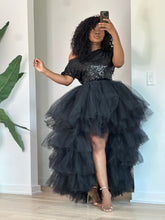 Load image into Gallery viewer, Black Sequins Hi-Low Orchid  Skirt Set
